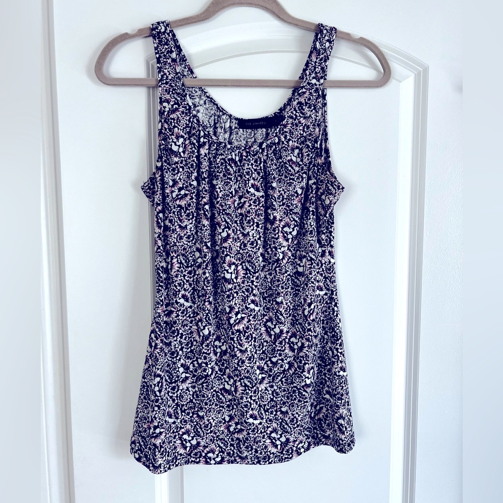 Beautiful black, purple, white floral tank from the Limited! Like new condition